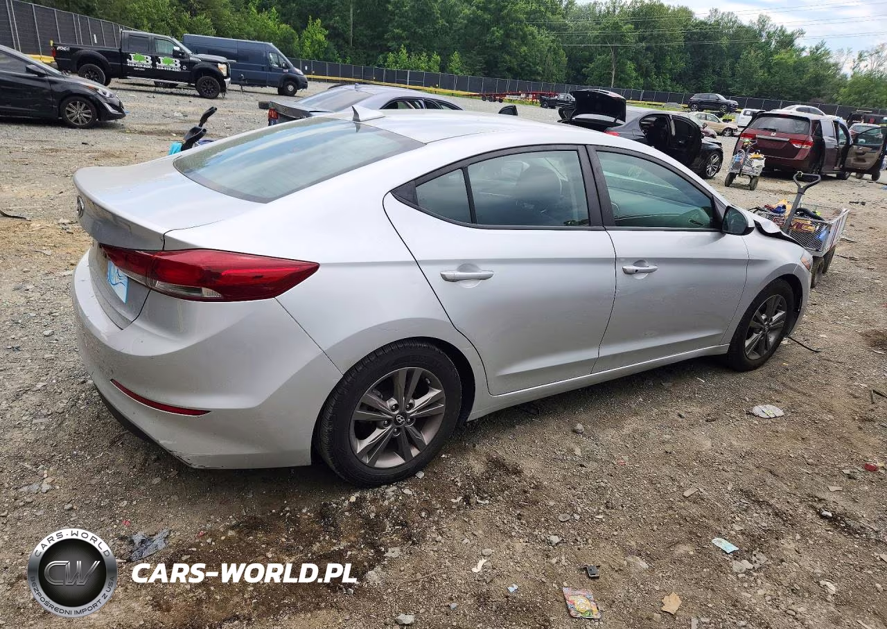 2018 Hyundai Elantra Value Edition VIN:5NPD84LF7JH326934 - 3