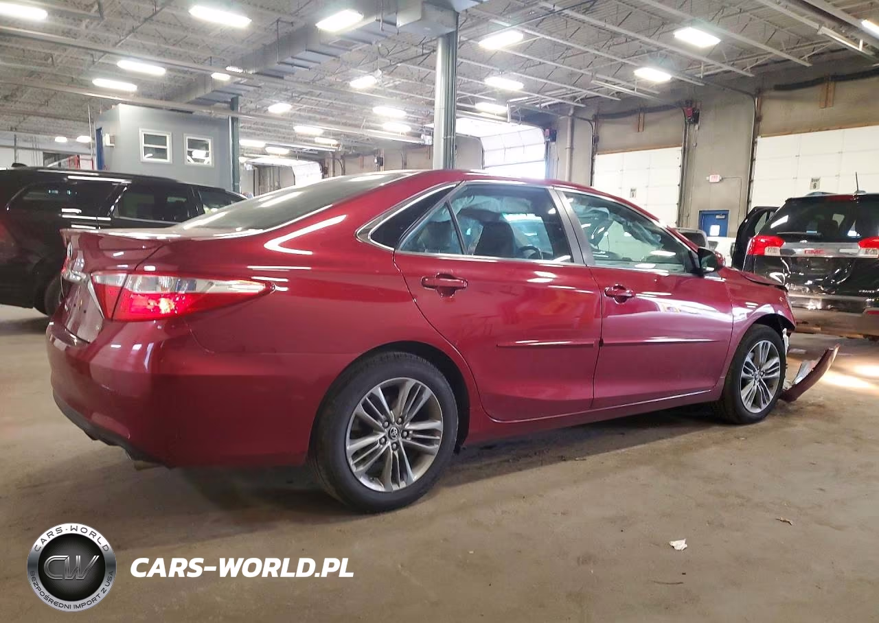 2017 Toyota Camry Se VIN:4T1BF1FK9HU811074 - 3