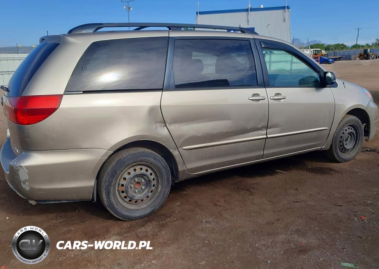 2004 Toyota Sienna Le 7 Passenger VIN:5TDZA23C04S045500 - 3