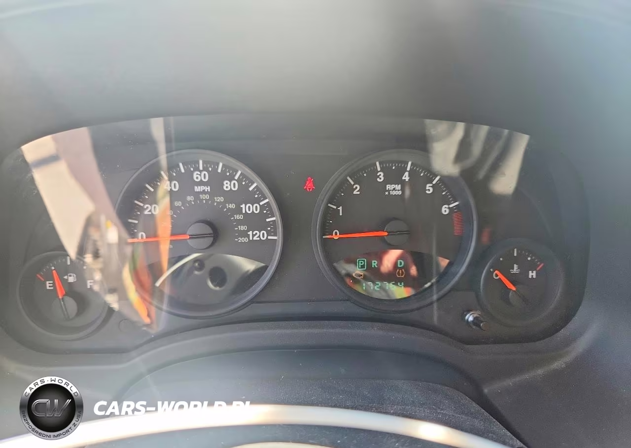 2013 Jeep Compass Latitude VIN:1C4NJCEB7DD218546 - 9
