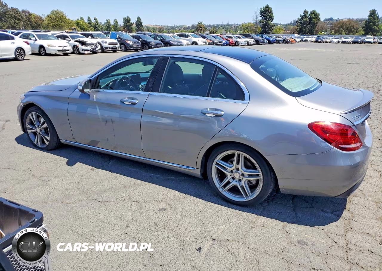 2015 Mercedes-Benz C 300 VIN:55SWF4JB3FU065661 - 2