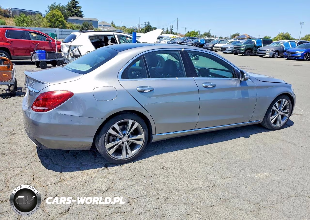 2015 Mercedes-Benz C 300 VIN:55SWF4JB3FU065661 - 3