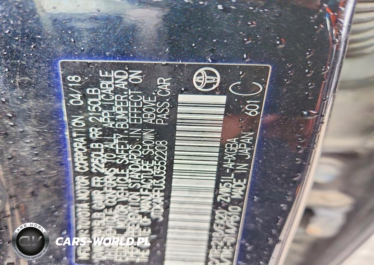 2018 Toyota Prius Three VIN:JTDKARFU3J3552208 - 12