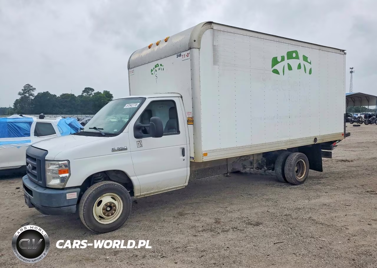 2019 Ford E350 Box Truck
