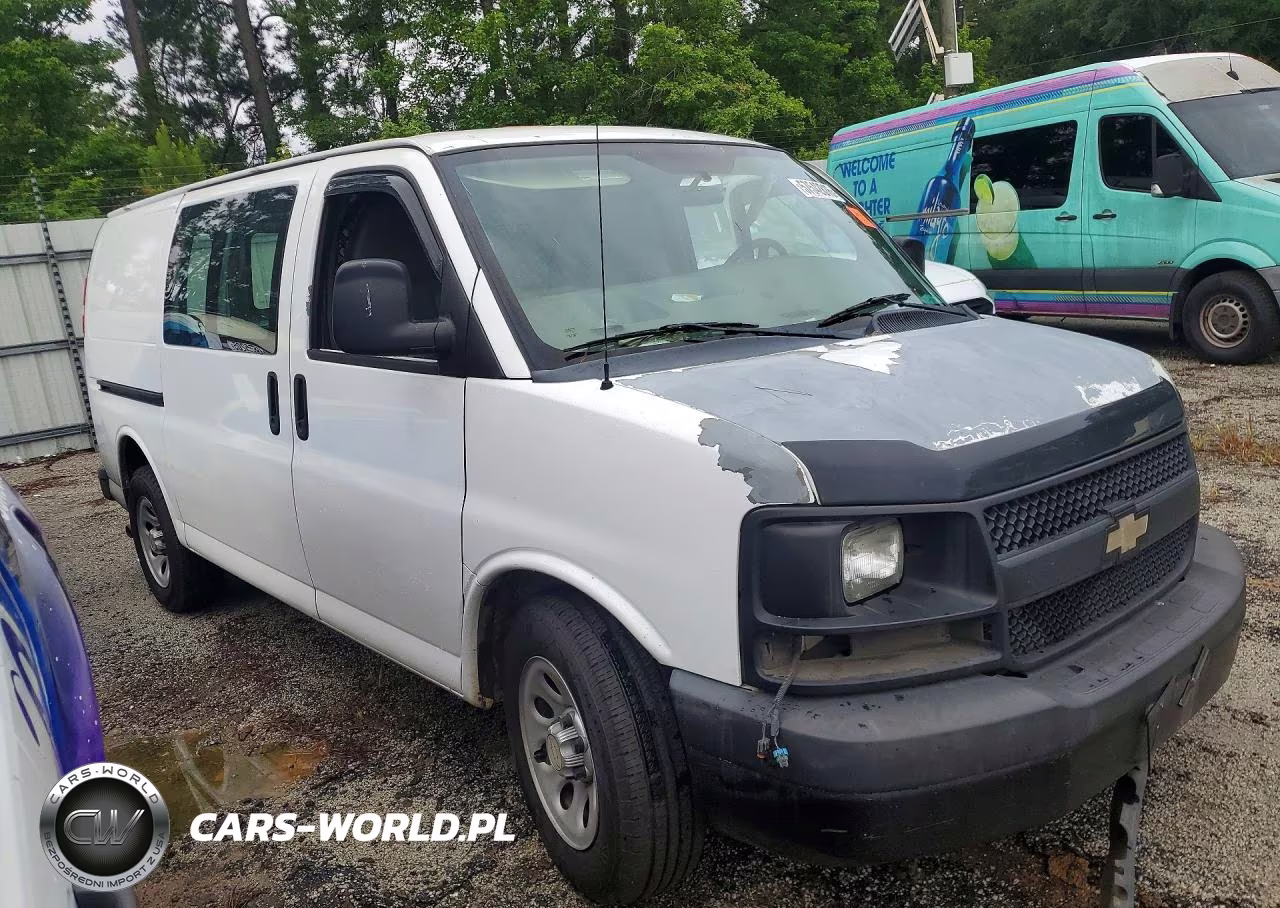 2011 Chevrolet Express 1500 Cargo Delivery Van VIN:1GCSGAFXXB1121954 - 4