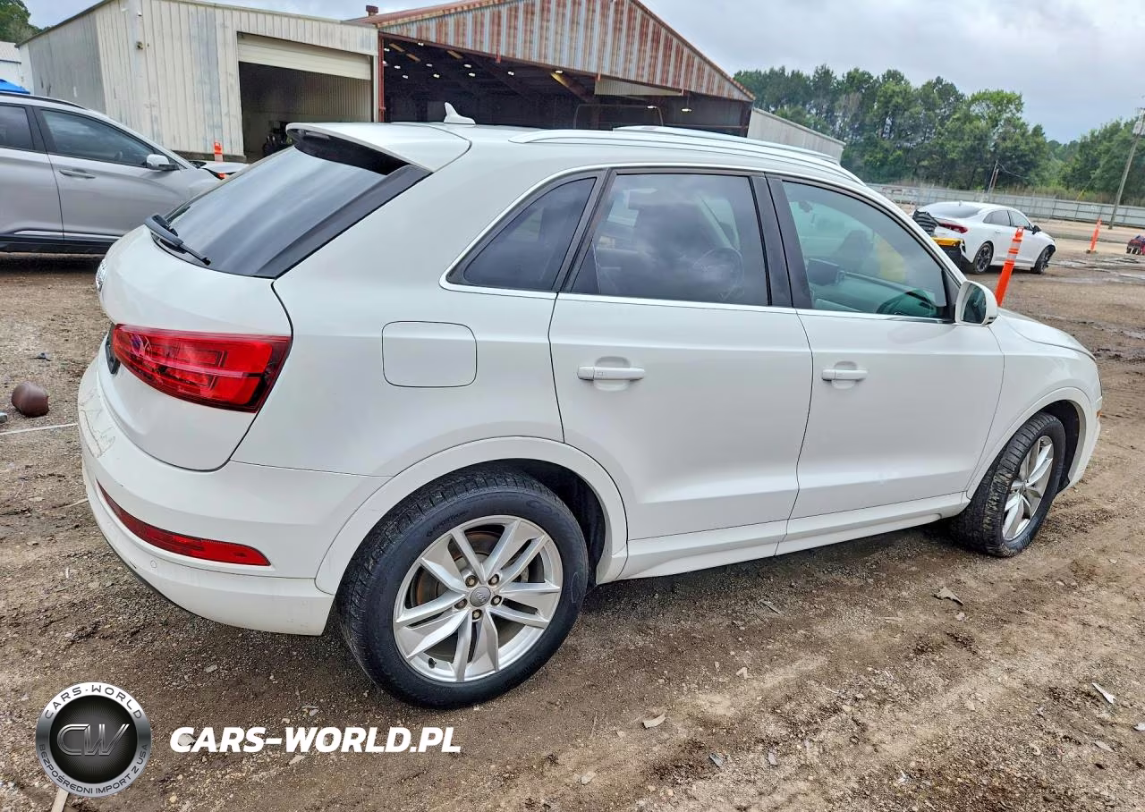 2016 Audi Q3 Premium Plus VIN:WA1BFCFS5GR006989 - 3