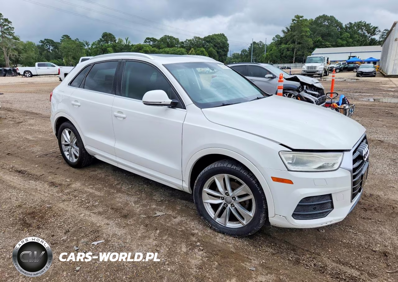 2016 Audi Q3 Premium Plus VIN:WA1BFCFS5GR006989 - 4
