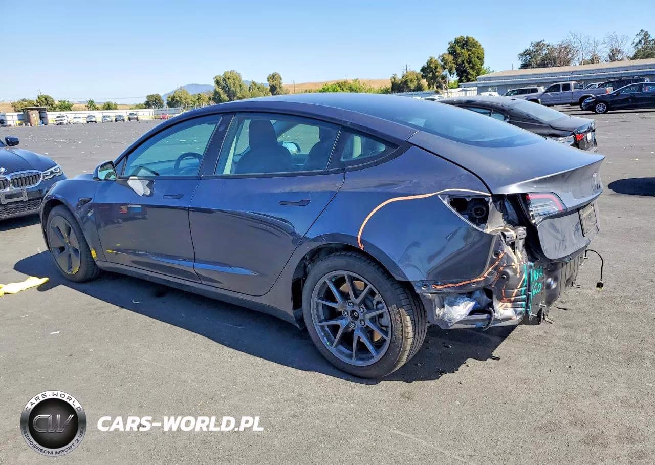 2022 Tesla Model 3 VIN:5YJ3E1EB9NF208109 - 2
