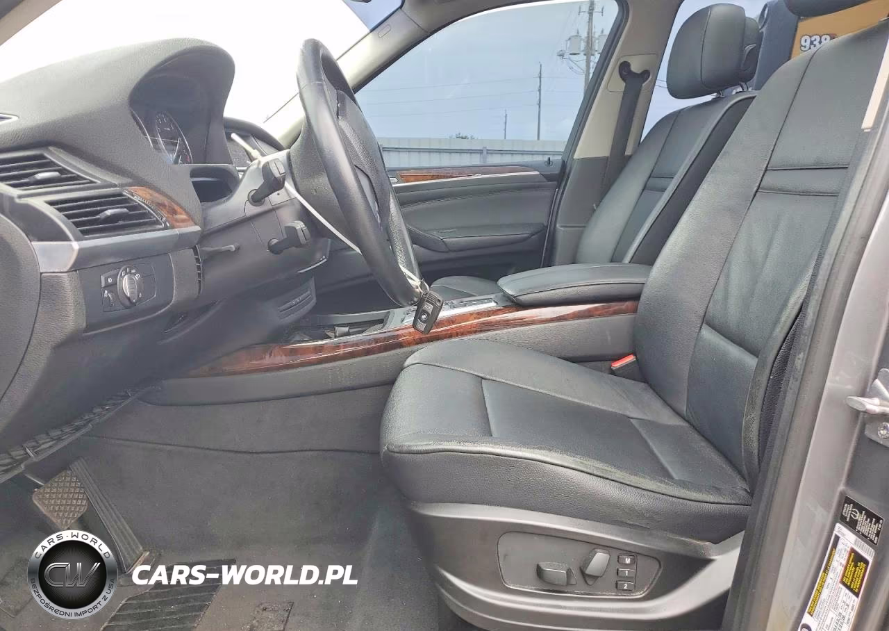 2013 BMW X5 xDrive35I VIN:5UXZV4C58D0B03083 - 7