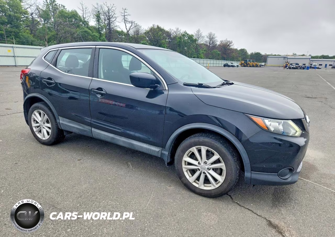 2017 Nissan Rogue Sport S VIN:JN1BJ1CR1HW126563 - 4