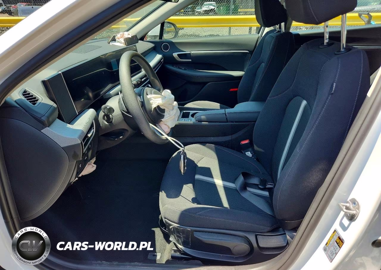 2026 Hyundai Sonata Hybrid Blue VIN:KMHL24JJTA157126 - 7