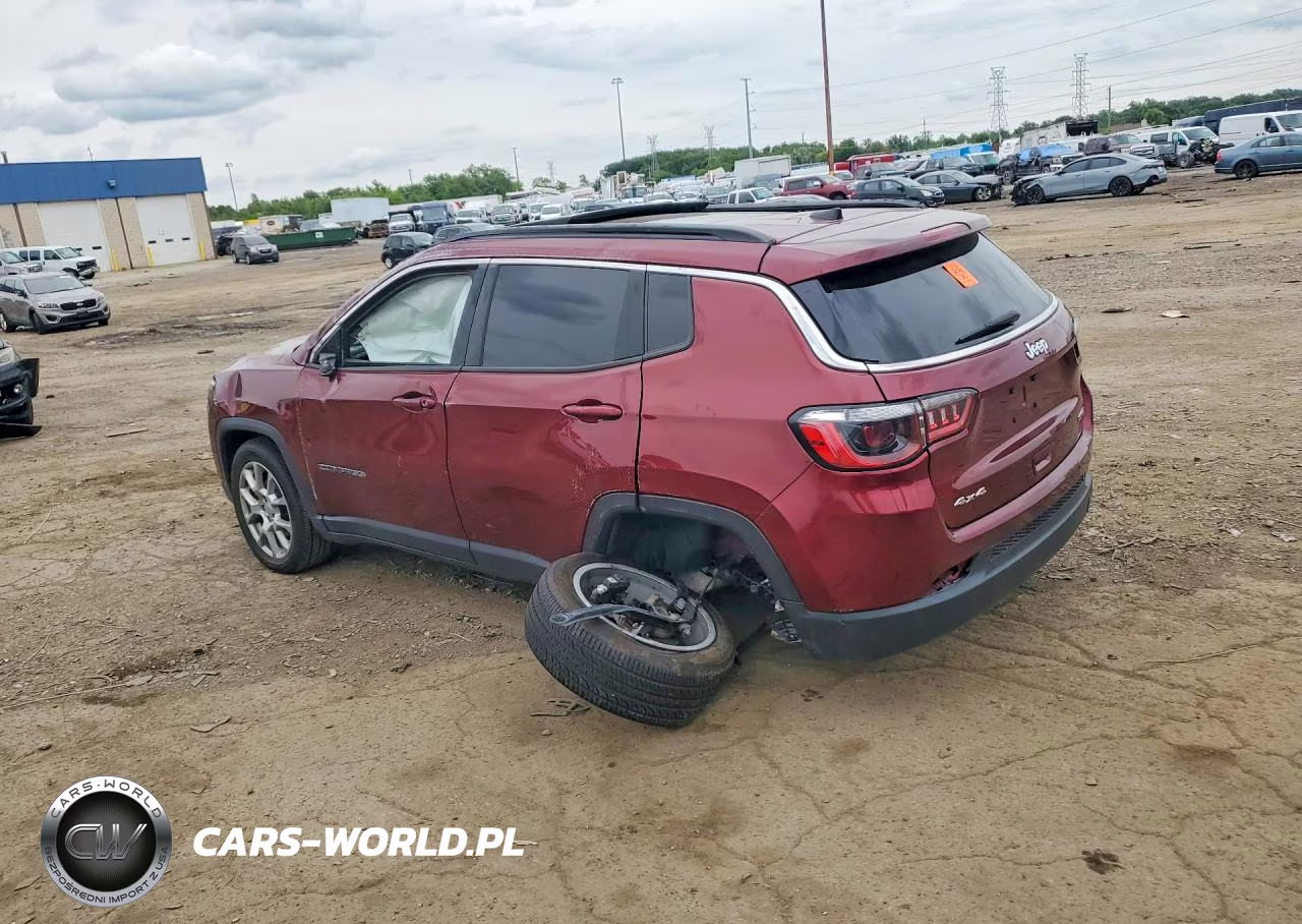 2022 Jeep Compass Latitude Lux VIN:3C4NJDFB8NT125793 - 2