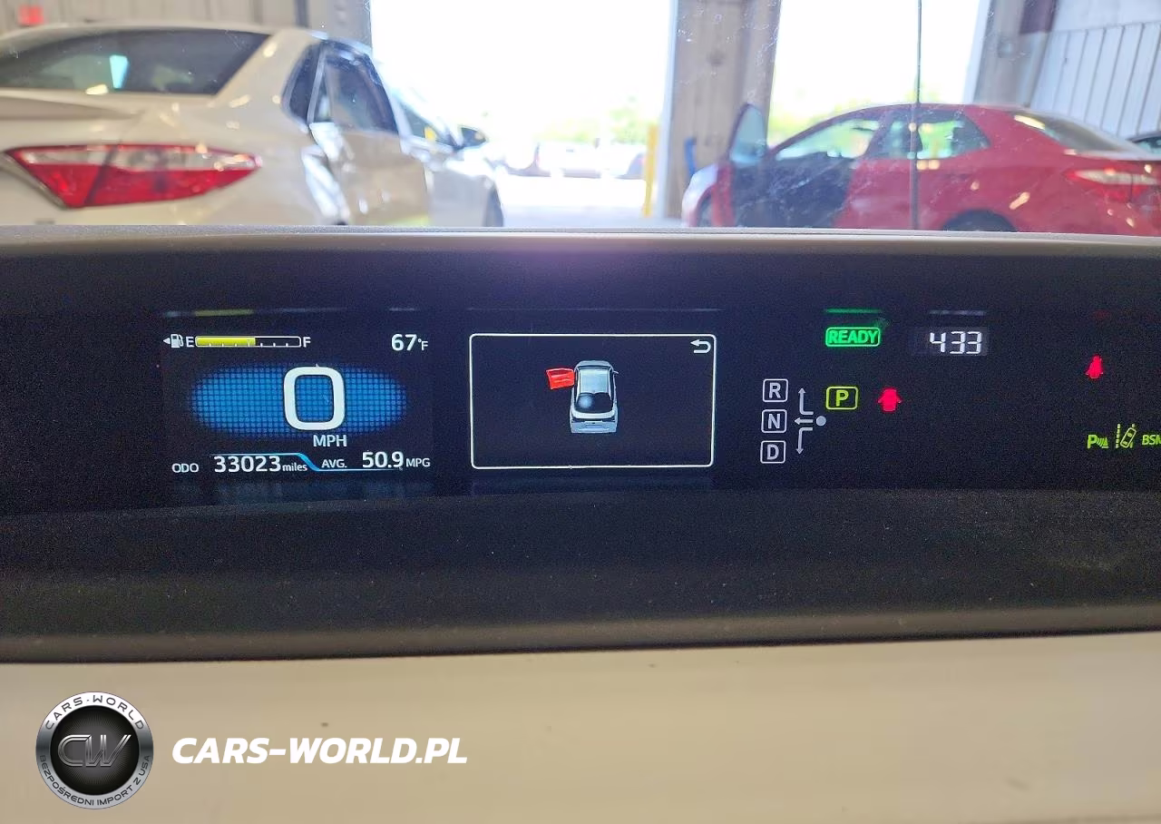2022 Toyota Prius Le VIN:JTDKAMFU8N3167509 - 9