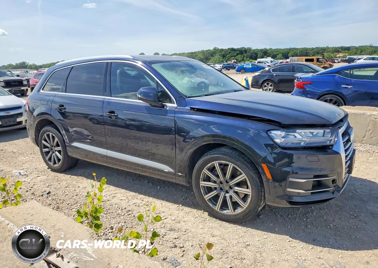 2018 Audi Q7 Premium Plus VIN:WA1LAAF7XJD005621 - 4