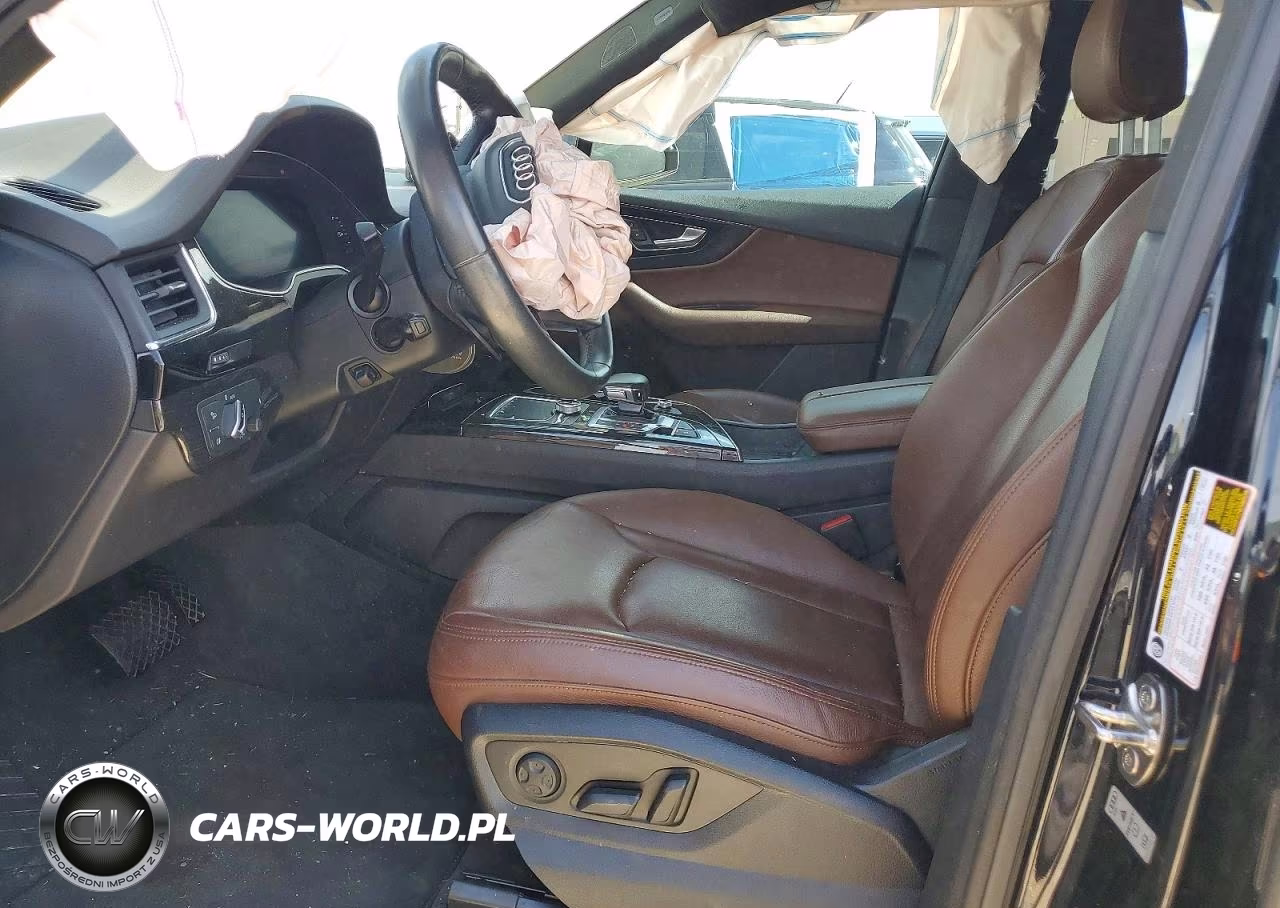 2018 Audi Q7 Premium Plus VIN:WA1LAAF7XJD005621 - 7