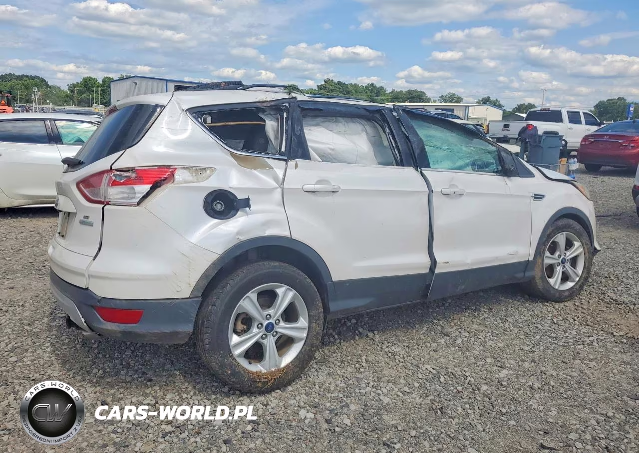2016 Ford Escape Se VIN:1FMCU0GX7GUC57885 - 3