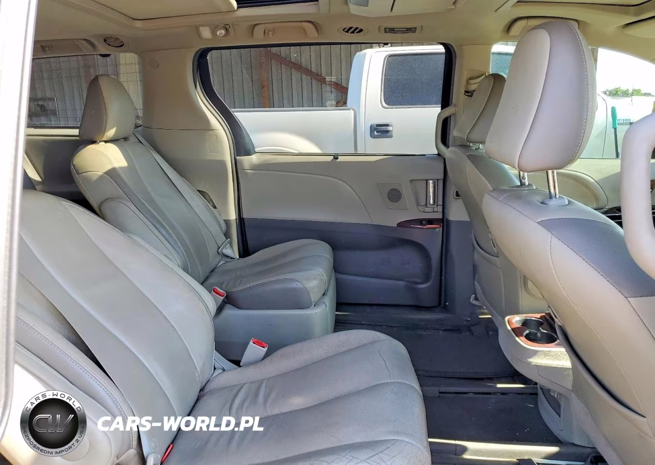2013 Toyota Sienna Limited 7-Passenger VIN:5TDDK3DC8DS069927 - 11
