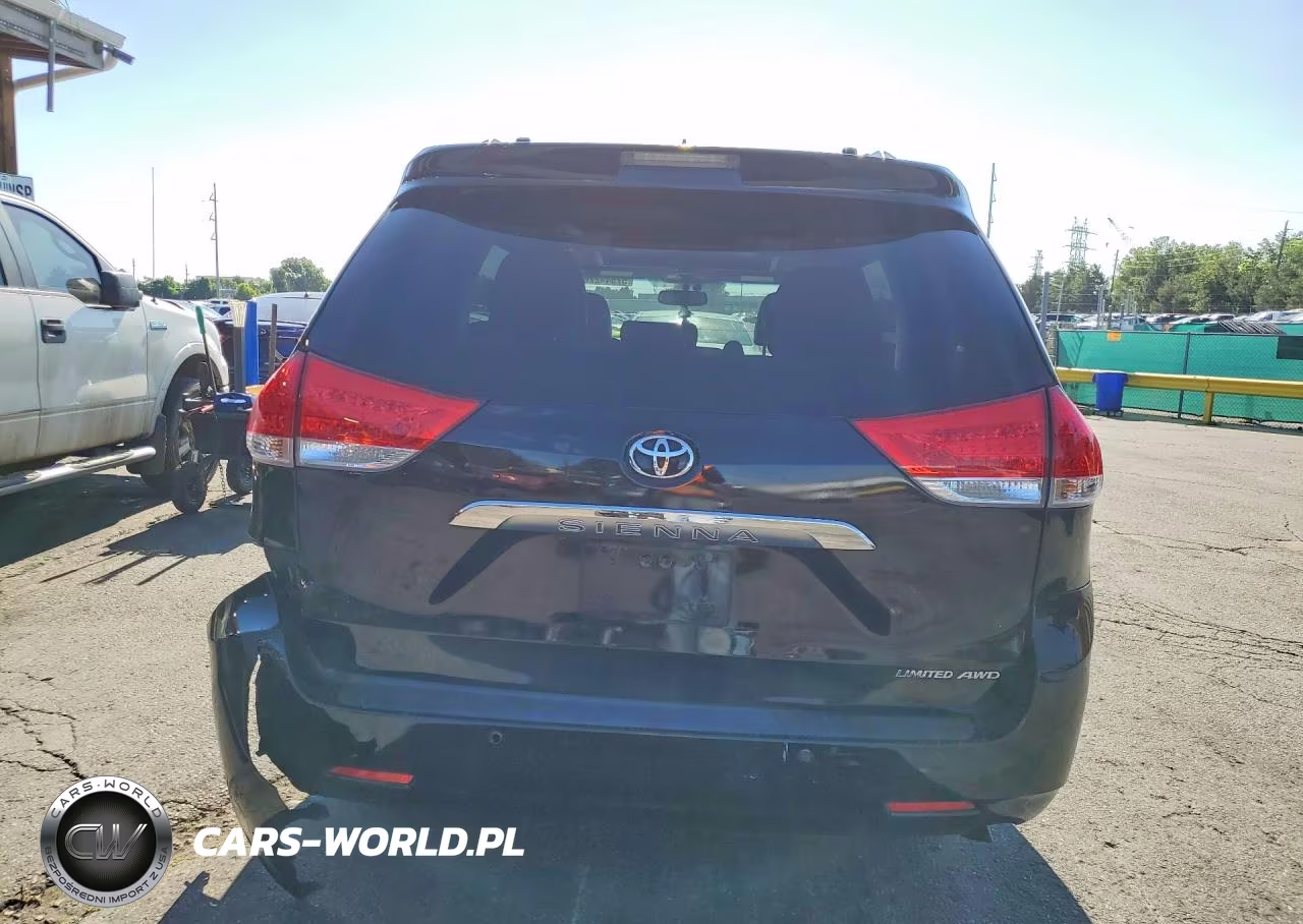 2013 Toyota Sienna Limited 7-Passenger VIN:5TDDK3DC8DS069927 - 6