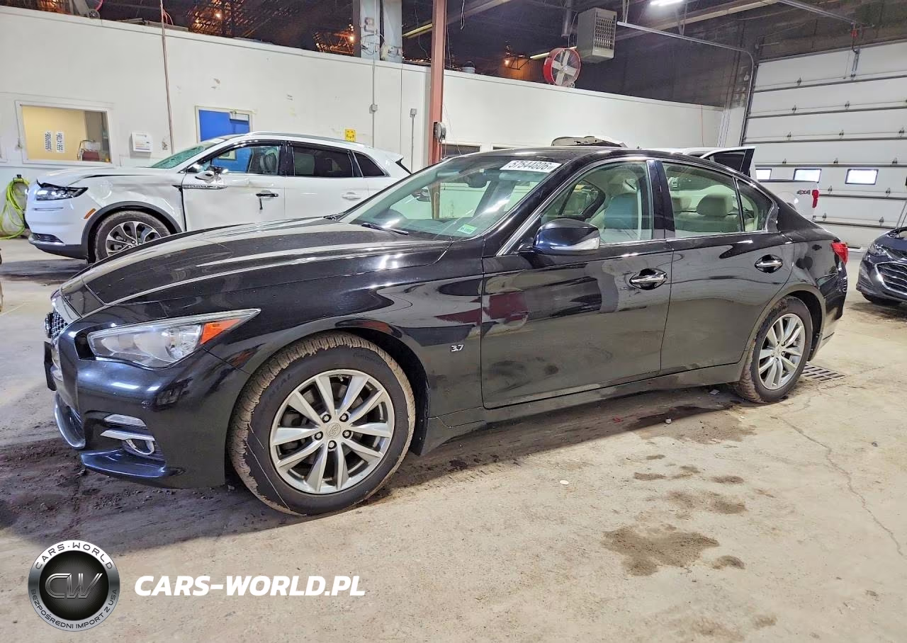 2015 Infiniti Q50 Premium – zdjęcie 1 z 12