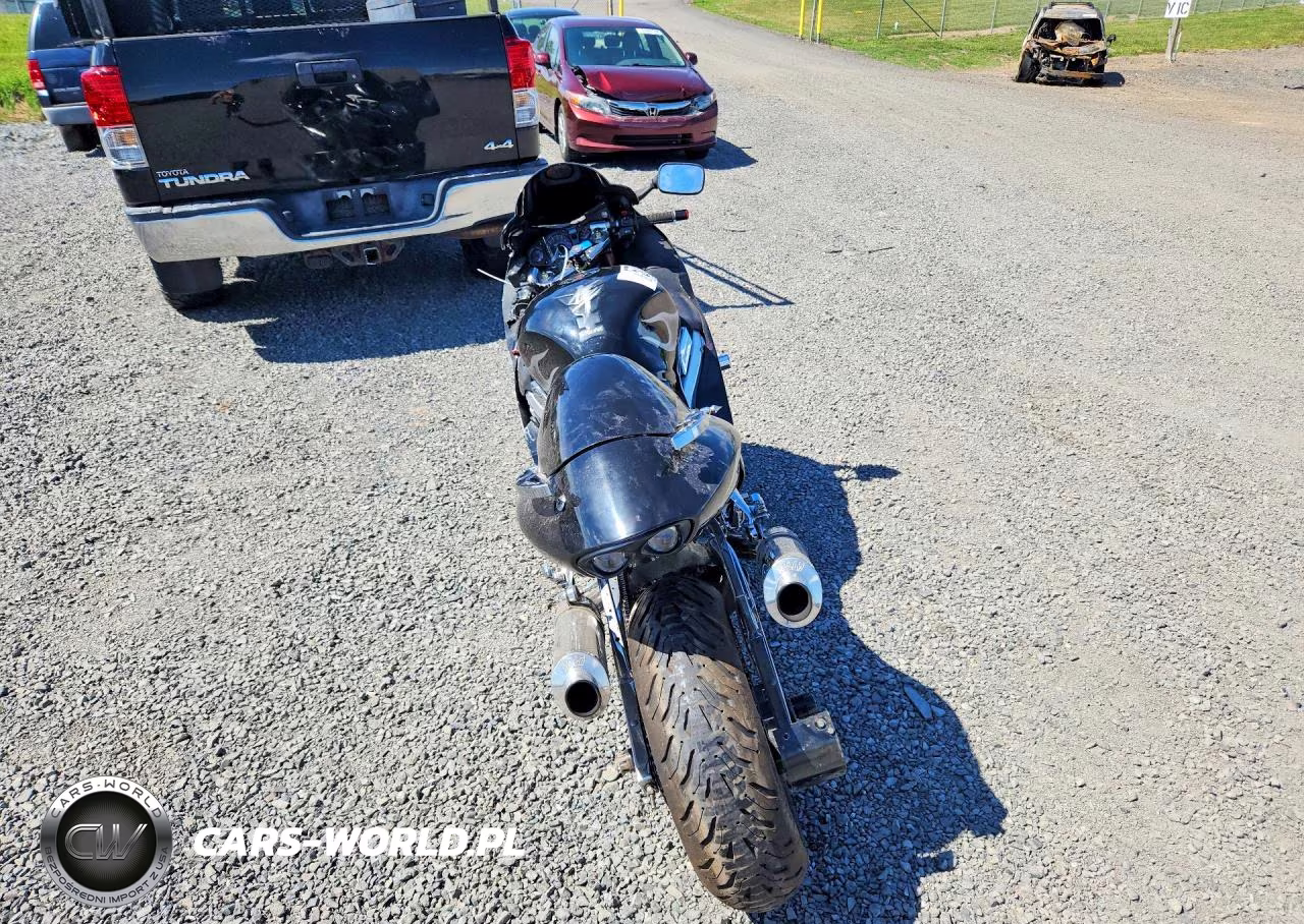 2006 Suzuki Gsx1300 R VIN:JS1GW71A462103488 - 4