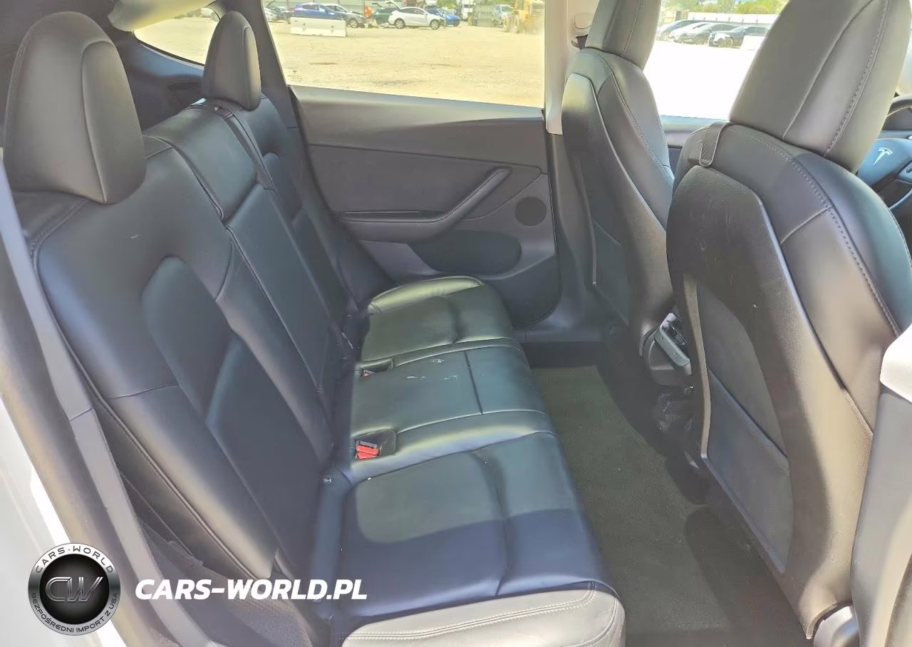 2020 Tesla Model Y VIN:5YJYGDEF7LF003387 - 11