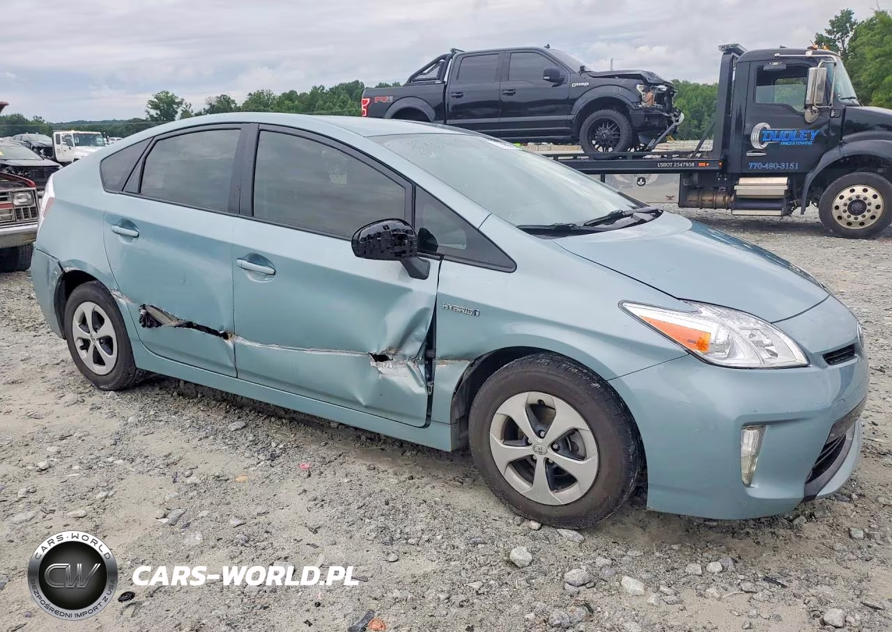 2015 Toyota Prius Four VIN:JTDKN3DU8F1980833 - 4