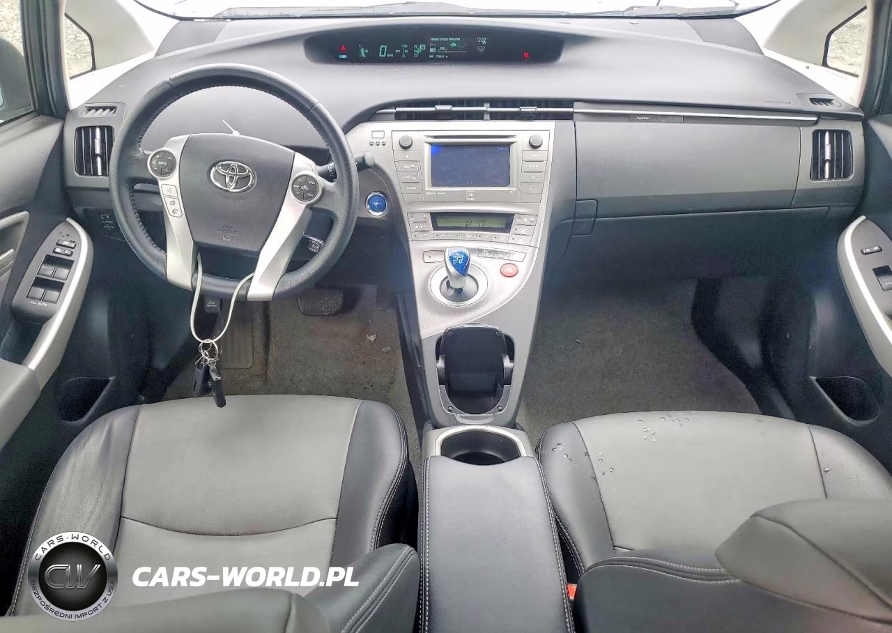 2015 Toyota Prius Four VIN:JTDKN3DU8F1980833 - 8
