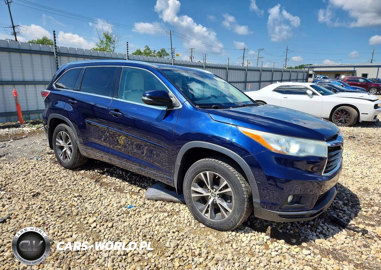 2016 Toyota Highlander Xle VIN:5TDJKRFH0GS288738 - 4
