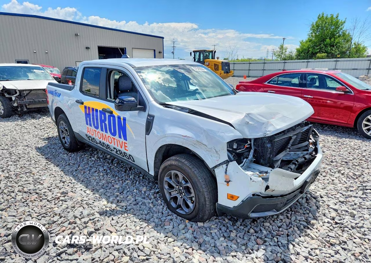 2025 Ford Maverick Xlt VIN:3FTTW8JA9SRB16799 - 4
