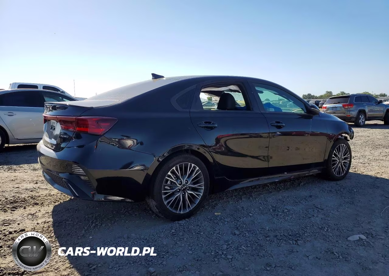 2024 Kia Forte Gt-Line VIN:3KPF54AD1RE826249 - 3