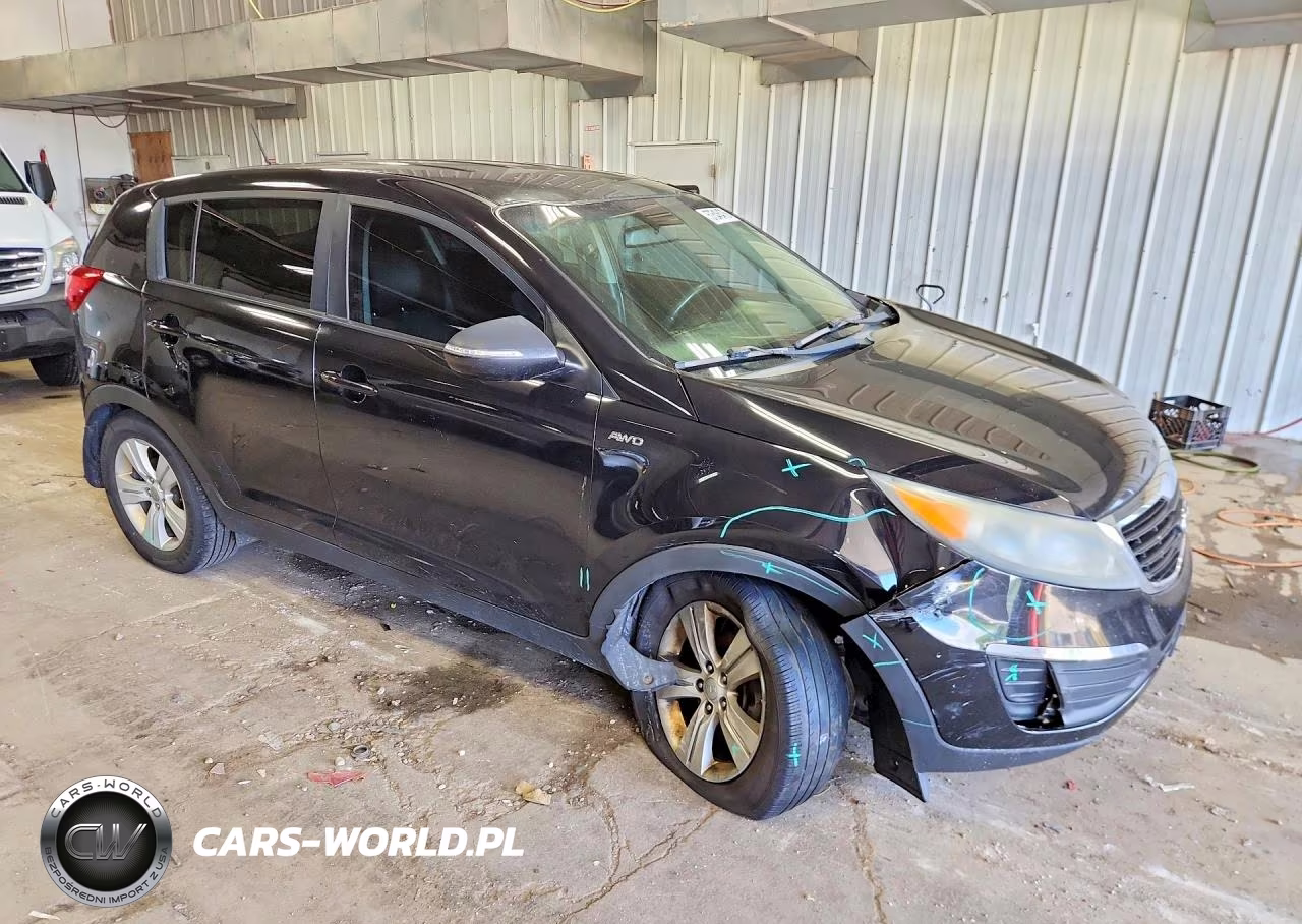2012 Kia Sportage Lx VIN:KNDPBCA22C7199896 - 4
