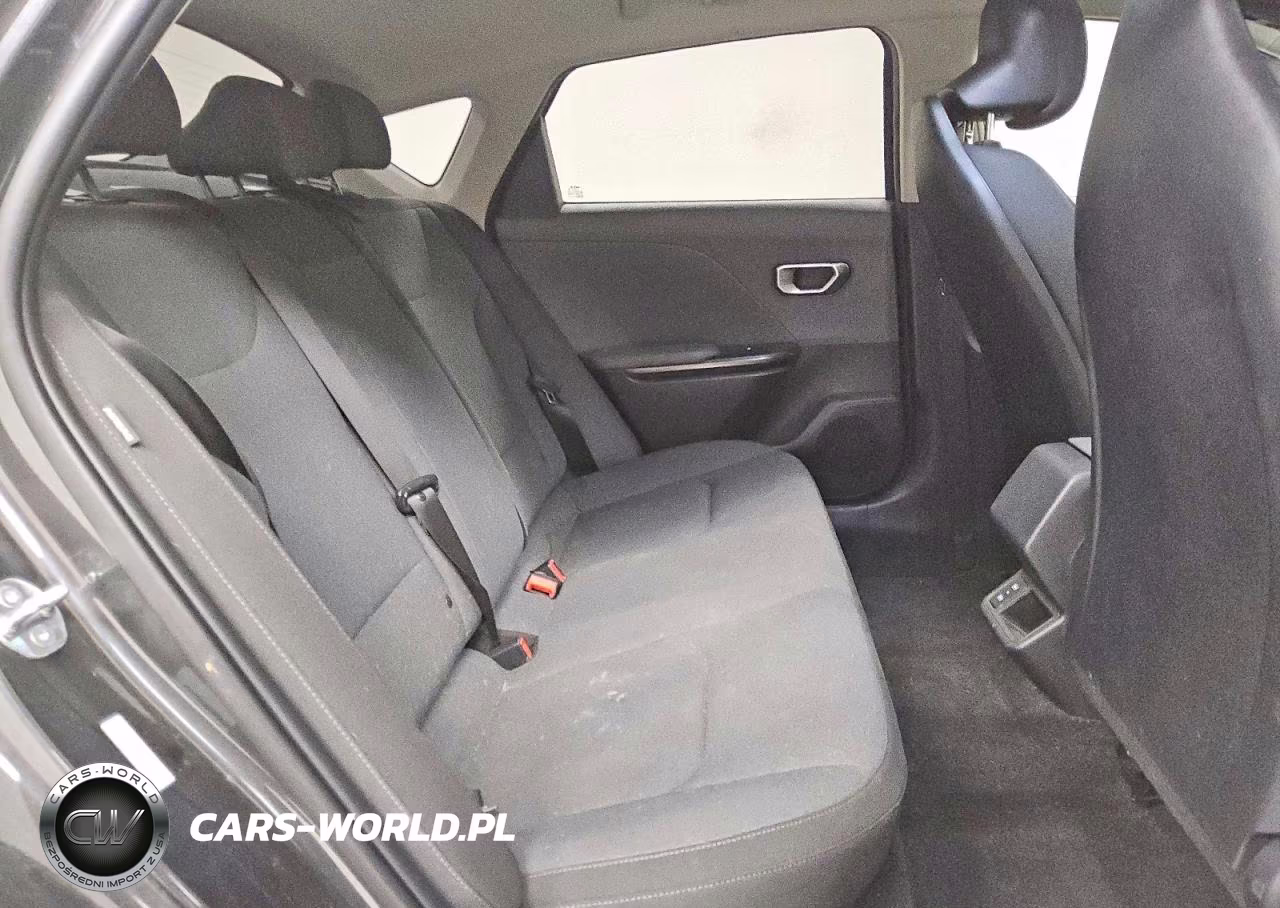 2025 Kia K4 Lxs VIN:3KPFT4DE8SE109489 - 10