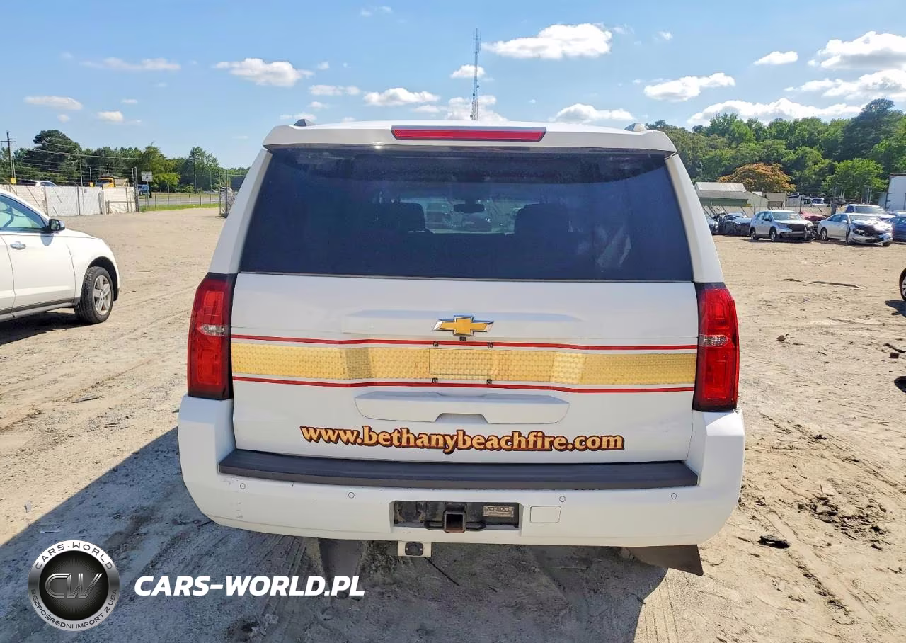 2016 Chevrolet Suburban K1500 VIN:1GNSKKEC4GR386713 - 10