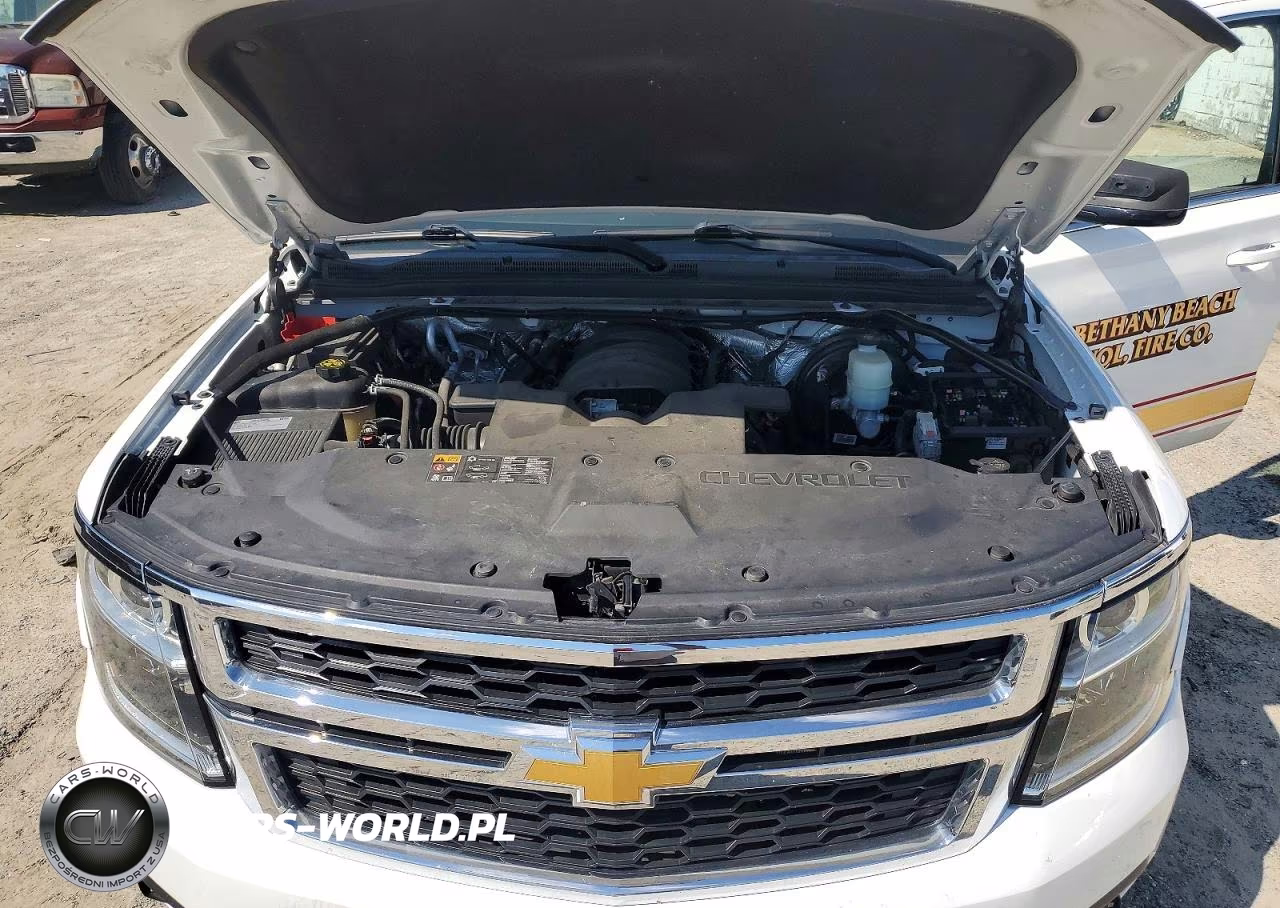 2016 Chevrolet Suburban K1500 VIN:1GNSKKEC4GR386713 - 12
