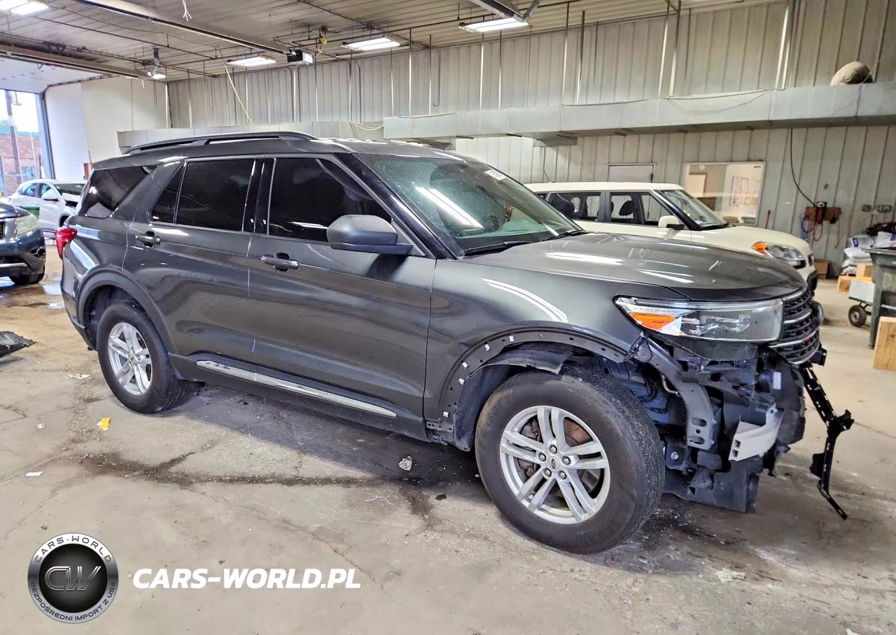 2020 Ford Explorer Xlt VIN:1FMSK8DHXLGC24241 - 4