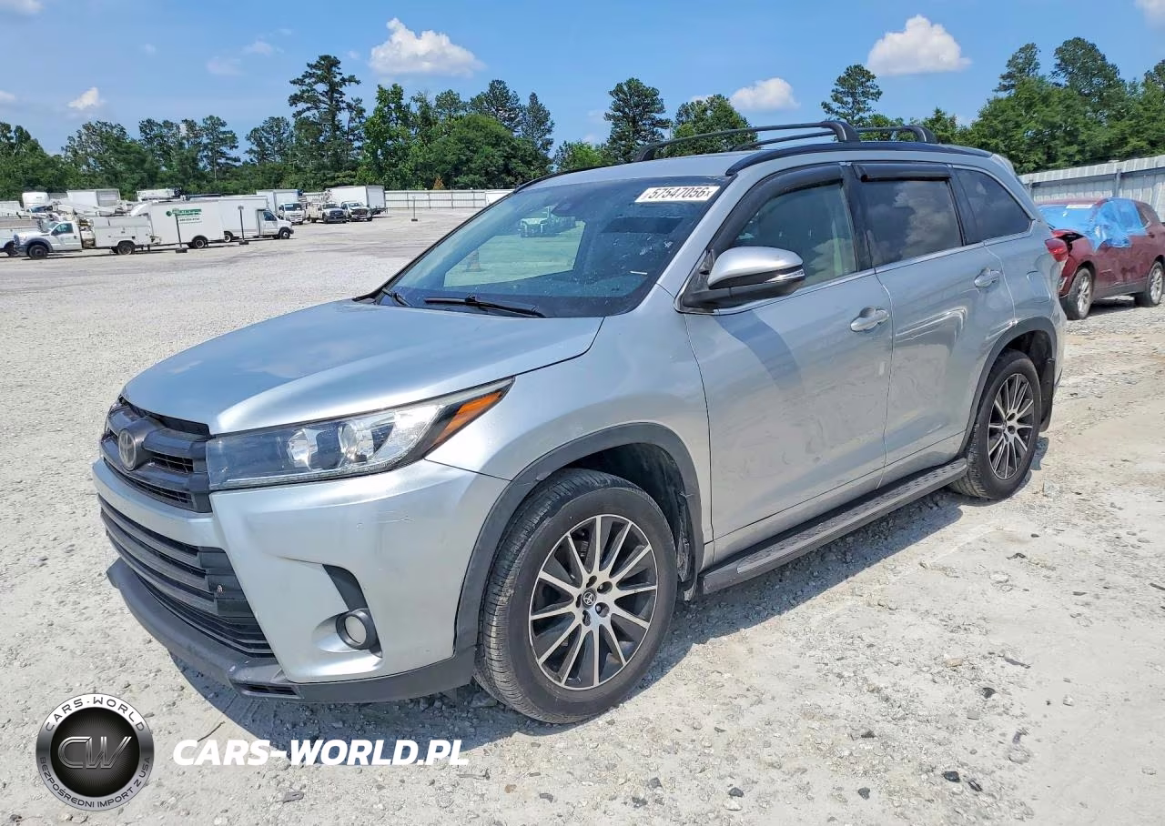 2017 Toyota Highlander Se