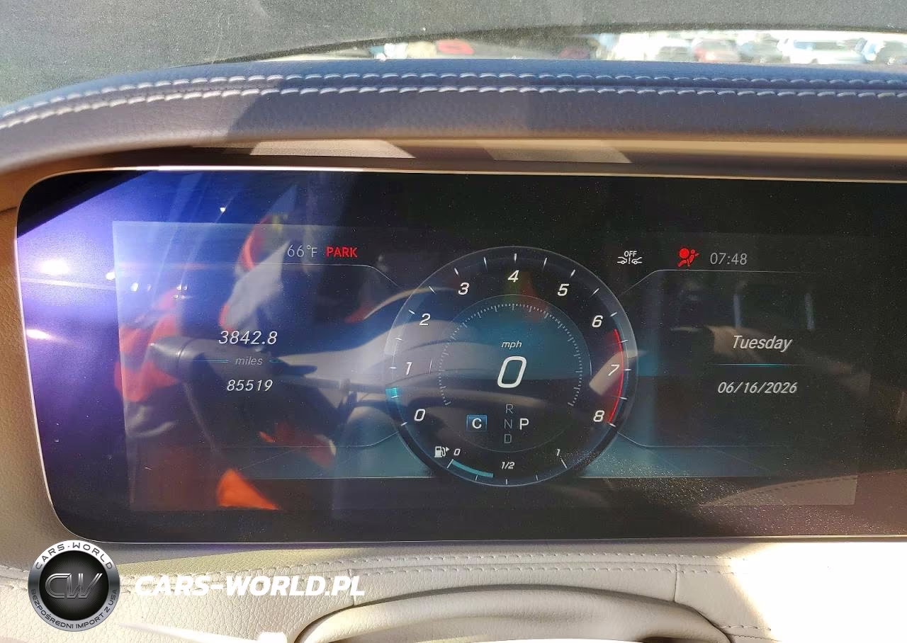 2019 Mercedes-Benz S 560 VIN:WDDUG8DB8KA426092 - 9