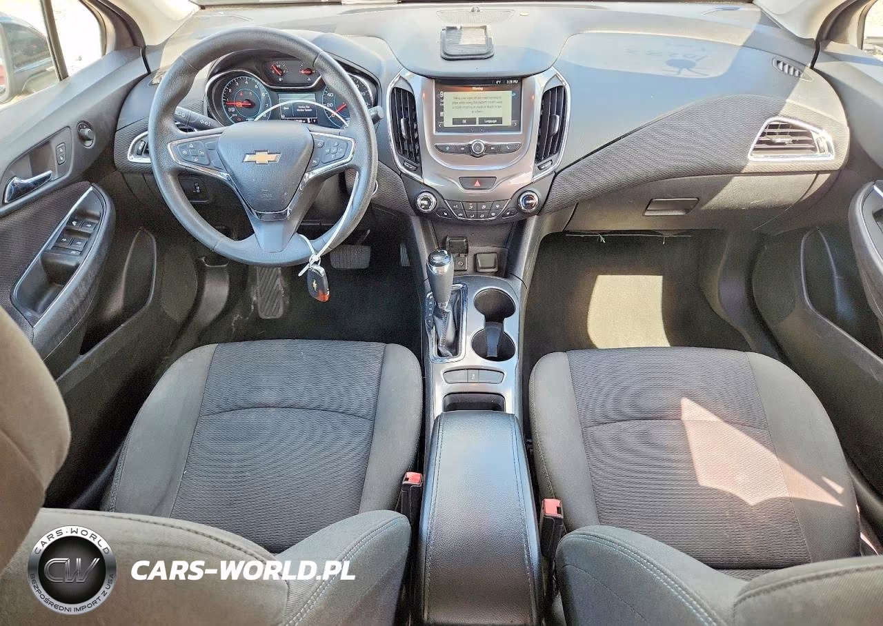 2017 Chevrolet Cruze Lt VIN:3G1BE6SMXHS558397 - 8