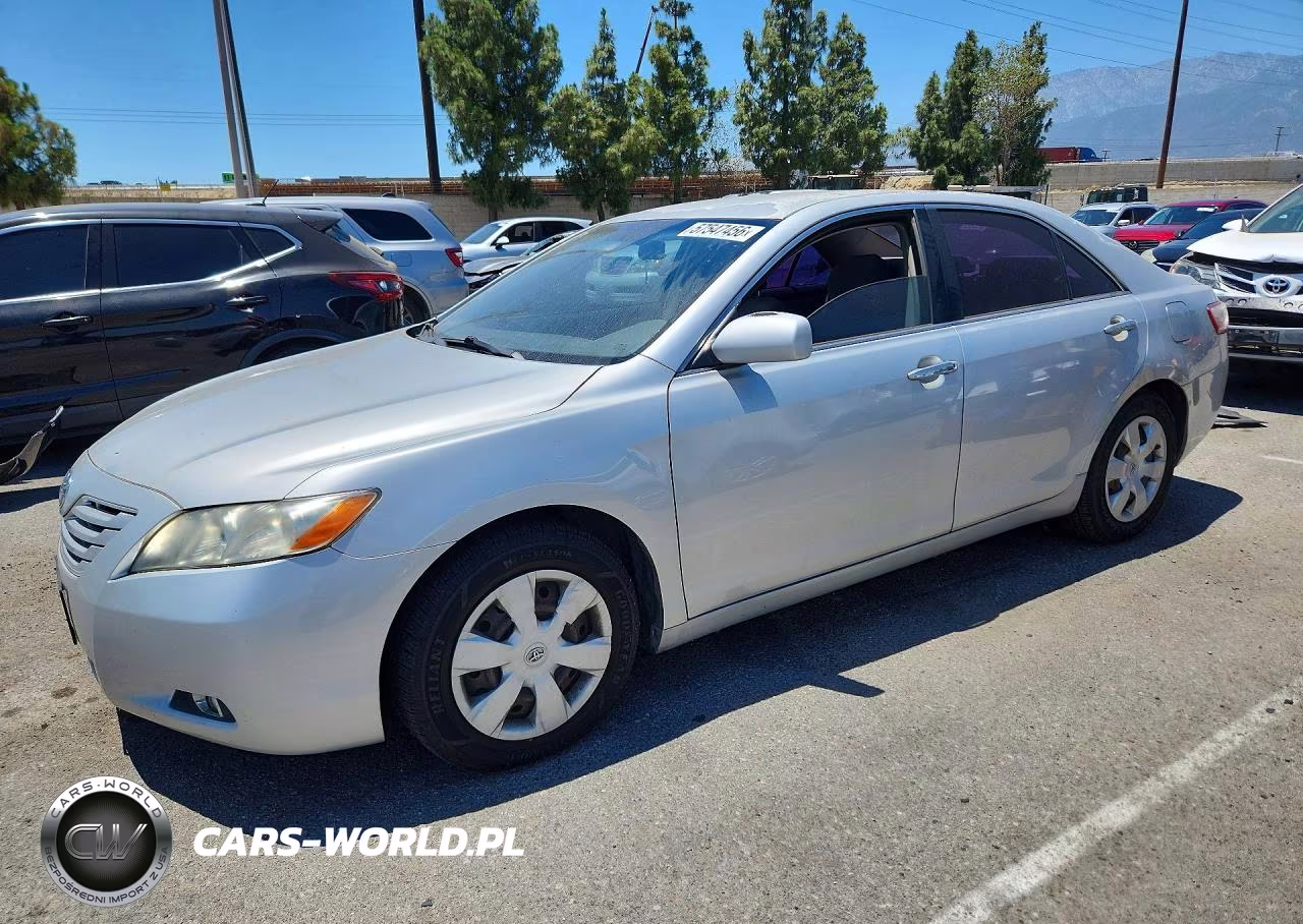 2007 Toyota Camry Le V6 – zdjęcie 1 z 12