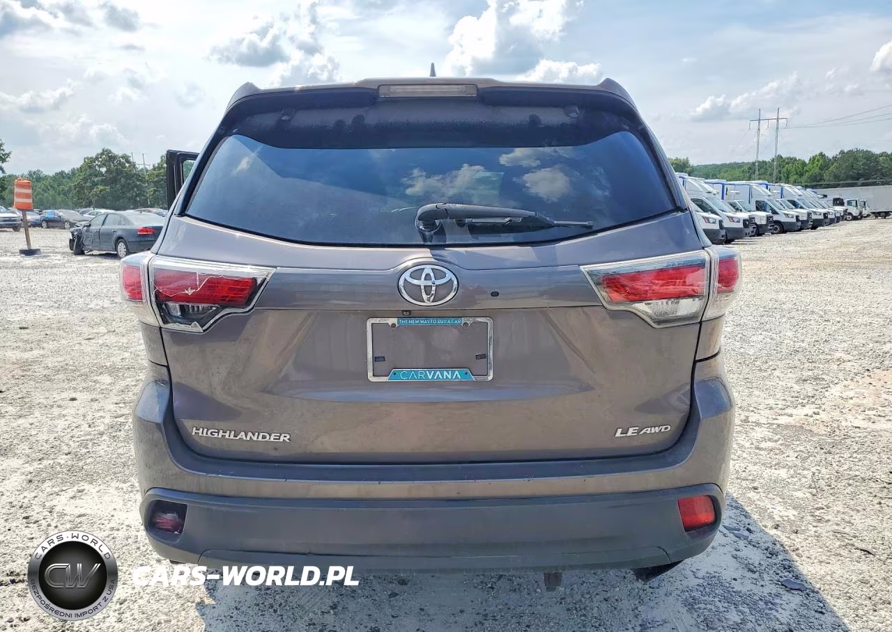 2015 Toyota Highlander Le Plus VIN:5TDBKRFH9FS157195 - 6