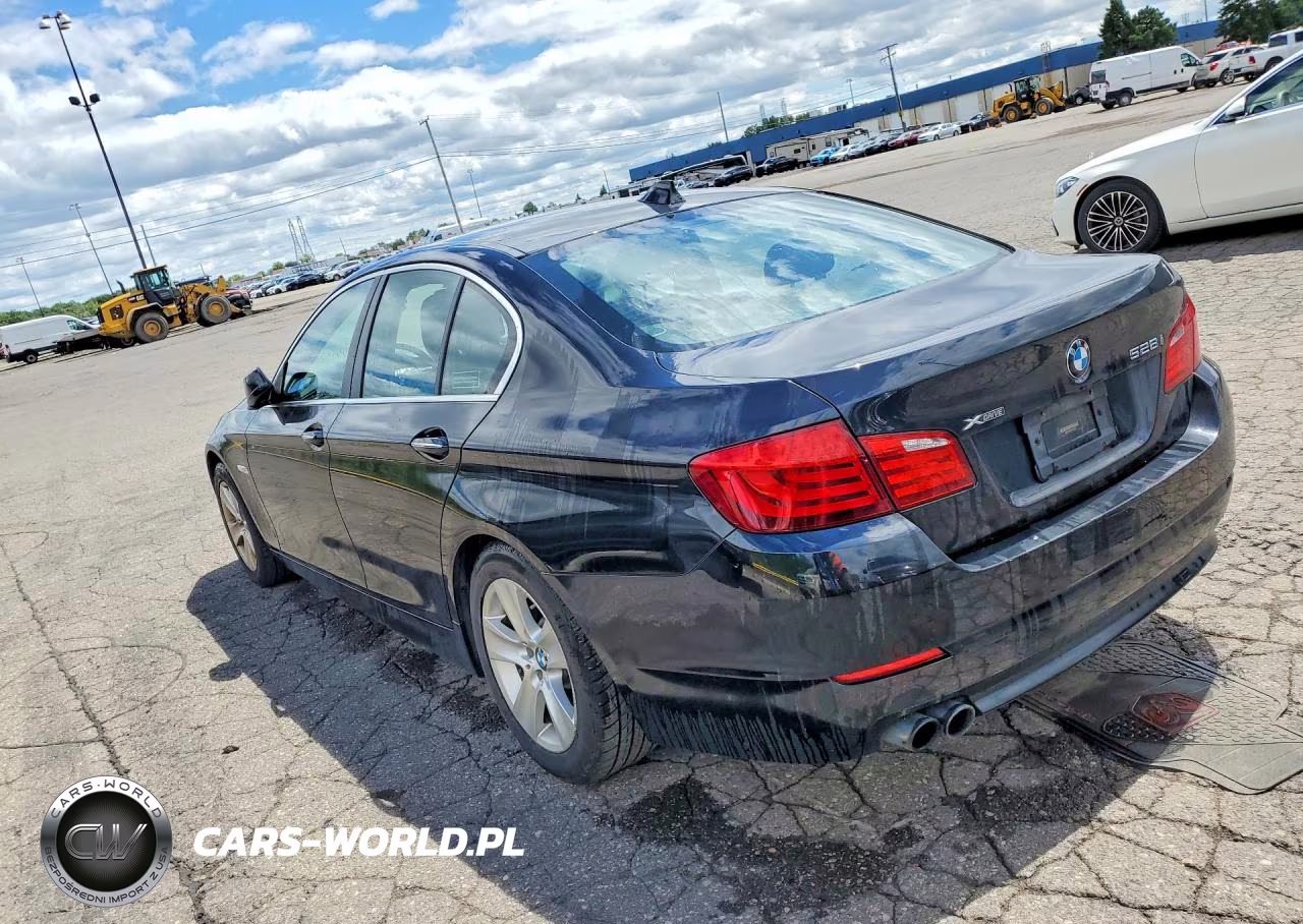 2013 BMW 528 Xi VIN:WBAXH5C50DDW12397 - 2