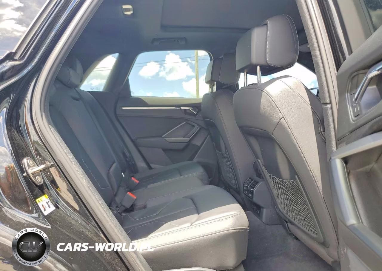 2021 Audi Q3 Premium S Line 45 VIN:WA1DECF31M1156127 - 11