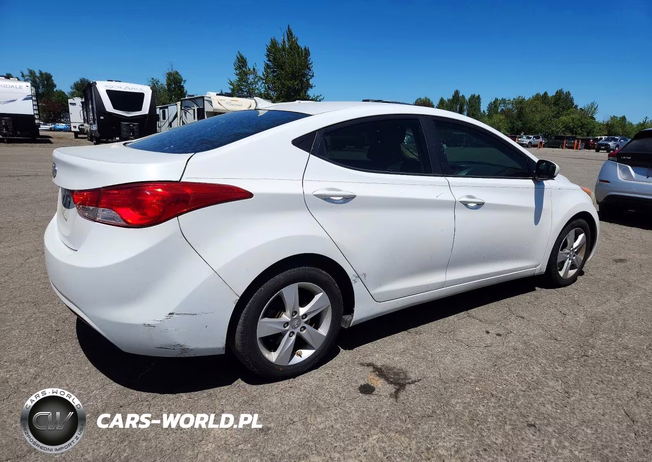 2013 Hyundai Elantra Gls VIN:5NPDH4AE2DH368961 - 3