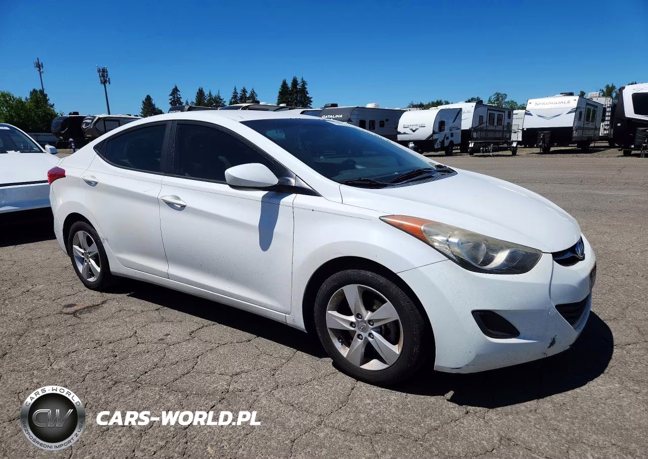 2013 Hyundai Elantra Gls VIN:5NPDH4AE2DH368961 - 4