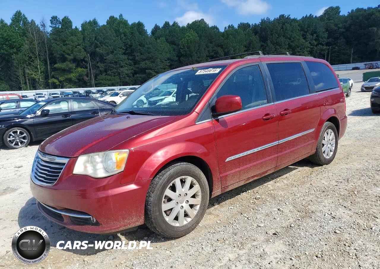 2013 Chrysler Town & Country Touring – zdjęcie 1 z 13