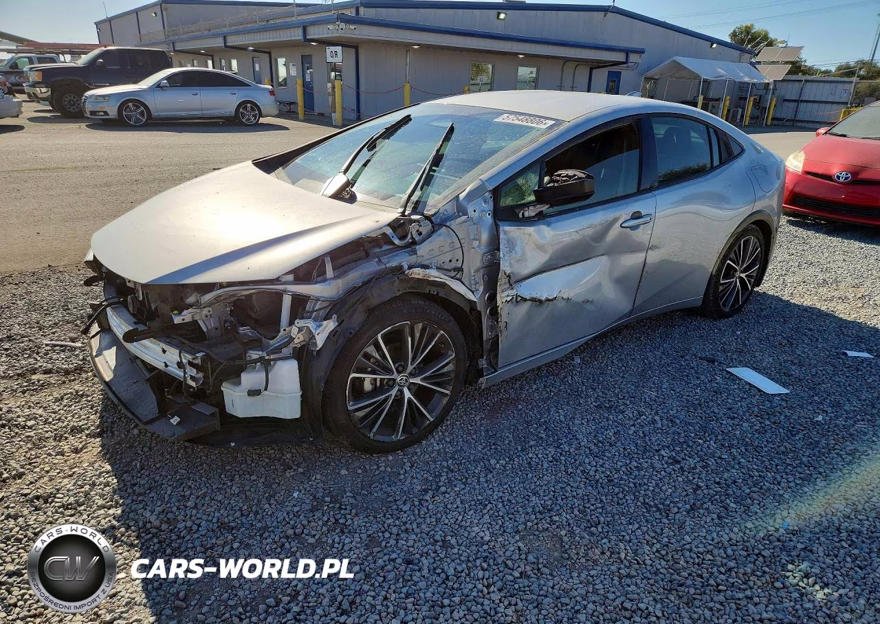2023 Toyota Prius Xle – zdjęcie 1 z 13