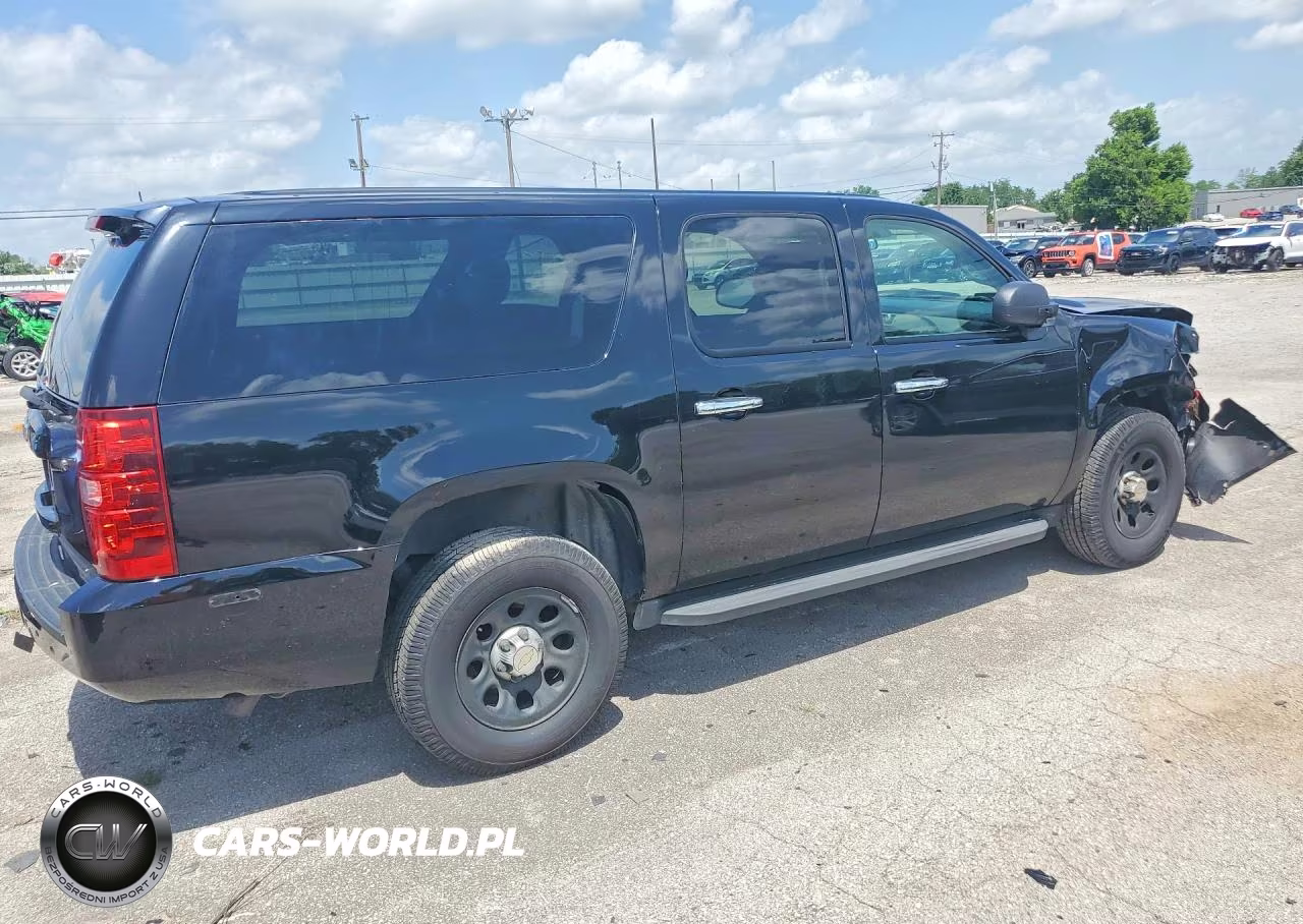 2011 Chevrolet Suburban VIN:1GNSK5E31BR117711 - 3