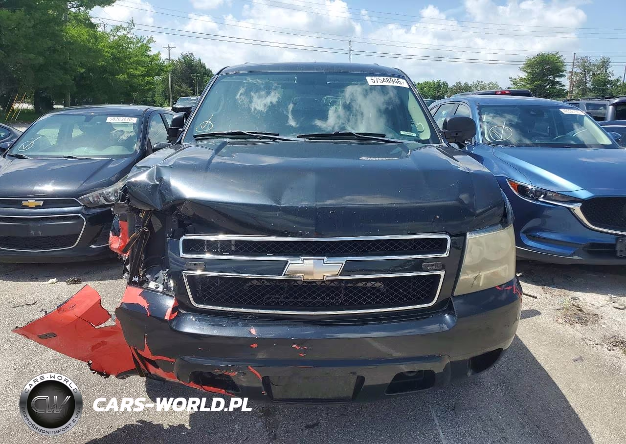 2011 Chevrolet Suburban VIN:1GNSK5E31BR117711 - 5