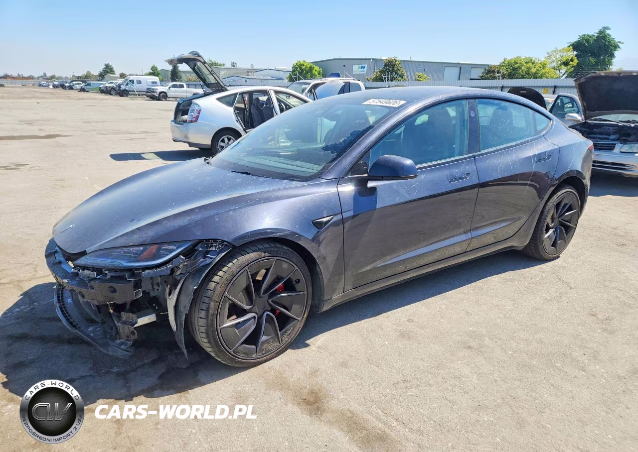 2024 Tesla Model 3 – zdjęcie 1 z 12
