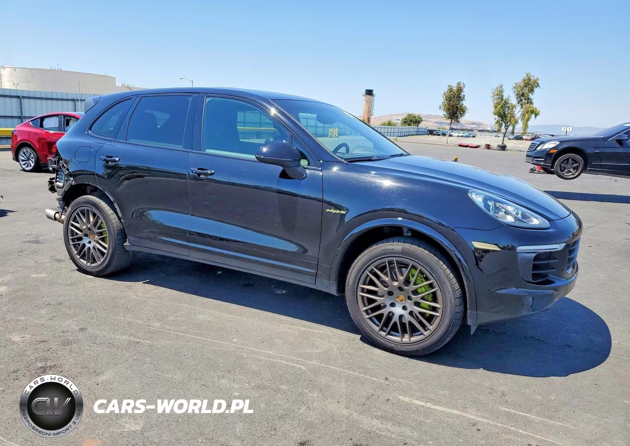 2018 Porsche Cayenne Se Hybrid Platinum VIN:WP1AE2A22JLA72530 - 4